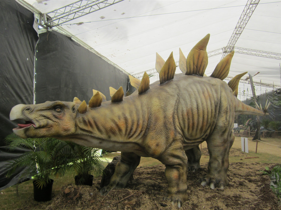 Dominica's Spectacular Life-Size Dinosaurs Exhibition