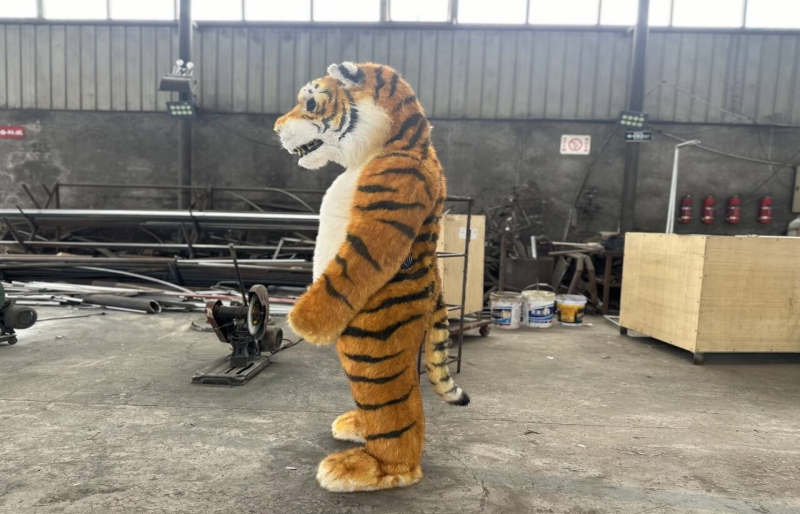 Realistic animatronic walking tiger costume