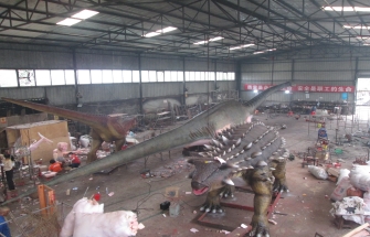 25 meter long animatronic dinosaur is created.